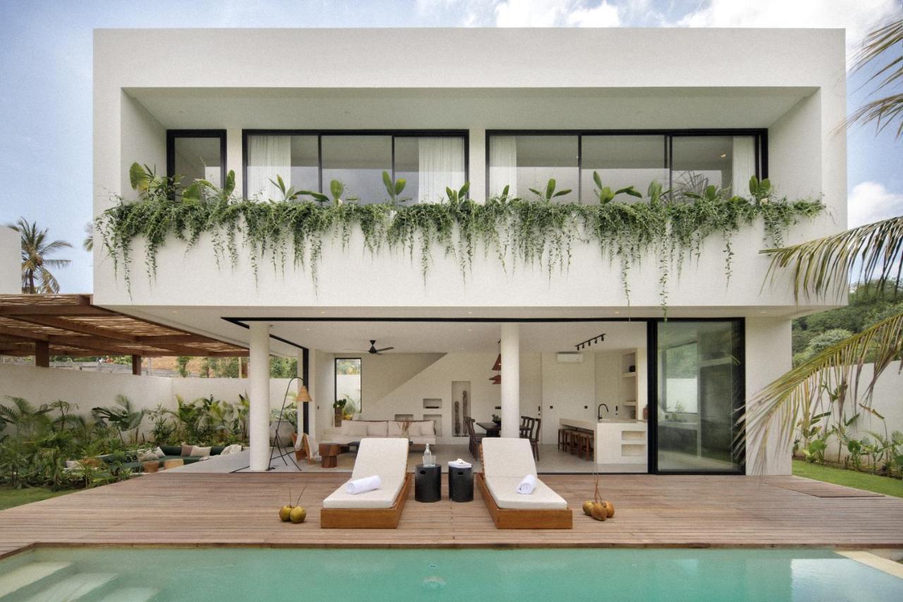 Tias Villas Kuta  Extérieur photo